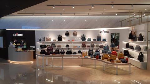 蘇泰維團隊承接設計案 - 義享天地百貨專櫃 蘇泰維團隊承接設計案 - 義享天地百貨專櫃