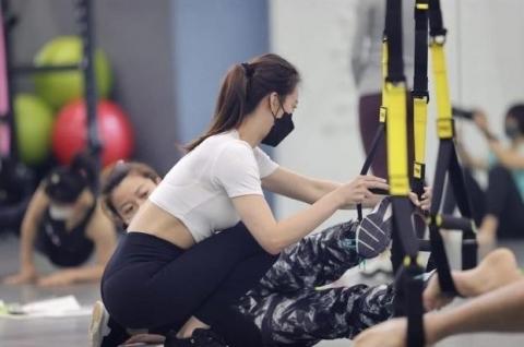 Jessy - TRX動作指導