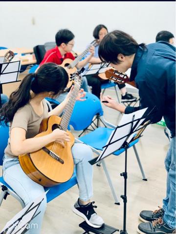 加一吉他 朱致澔 -  加一吉他 朱致澔 -