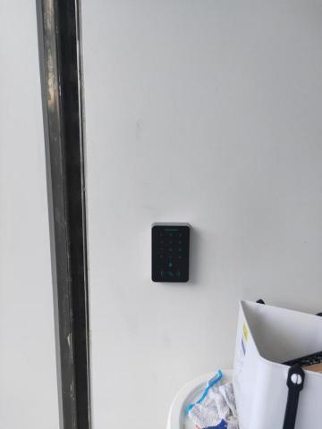 逸緯安控 - 門禁卡機施工
