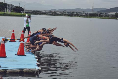 許雅喬 - 從入門初學游泳到鐵人三項開放水域游泳都有提供教學