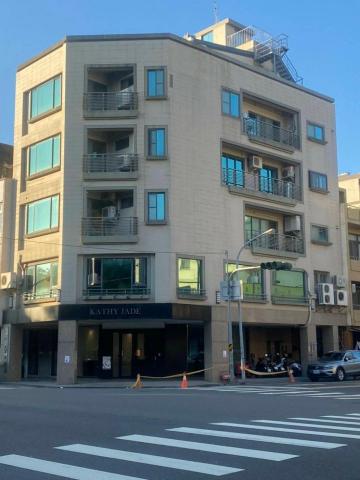 騰達工程 - 外牆拉皮（施作前）