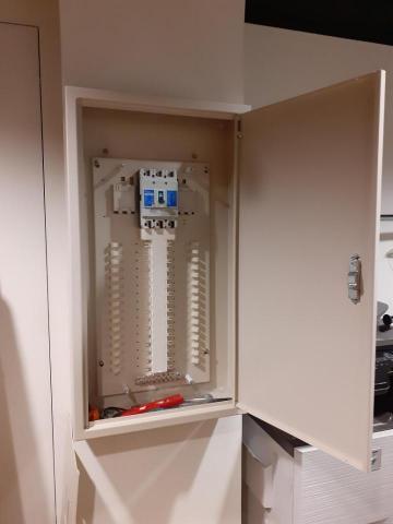 中港水電修繕 - 電源箱（大）