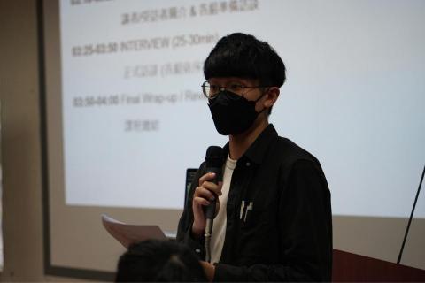 企業內訓多益講師/高中補教英文老師 - 團班課 授課照片(2022 五月) 企業內訓多益講師/高中補教英文老師 - 團班課 授課照片(2022 五月)