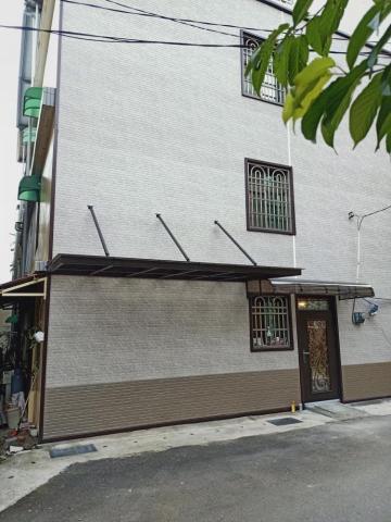 品榮鐵工 - 牆壁封鐵板 
防水 隔熱 工程
