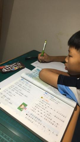 王晸皓 - 小三學生