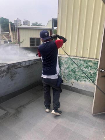 阜館企業行 - 水刀清洗