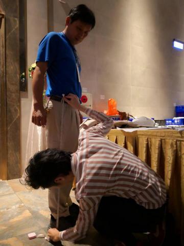 Satoshi先生【日本語老師.服裝設計師】 - 設計台中營造公司制服