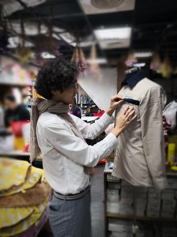 Satoshi先生【日本語老師.服裝設計師】 - 設計台中營造公司制服