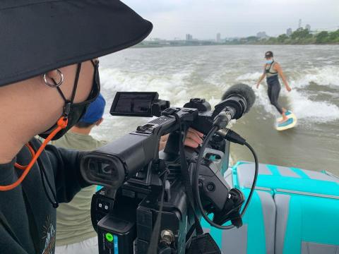 安-Ango - 水上攝影