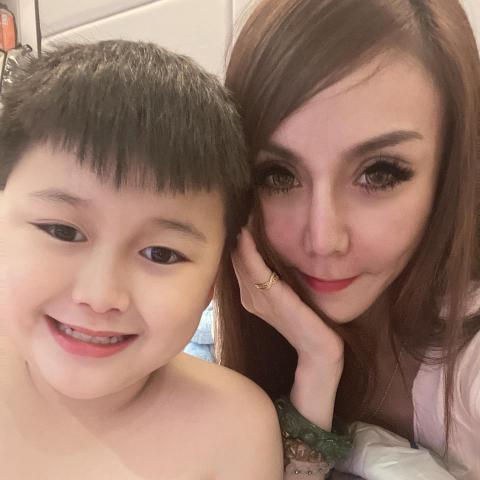 提供dis股價服務的專家emberphy chu