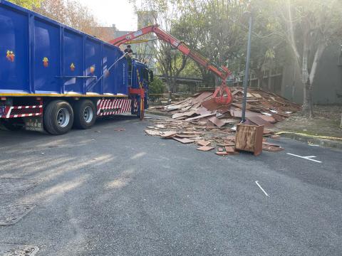 忠錸專業精緻搬家 - 南投草屯商工拆除過後廢棄物清運作業