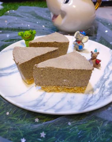 郭品函 - 伯爵乳酪蛋糕實拍