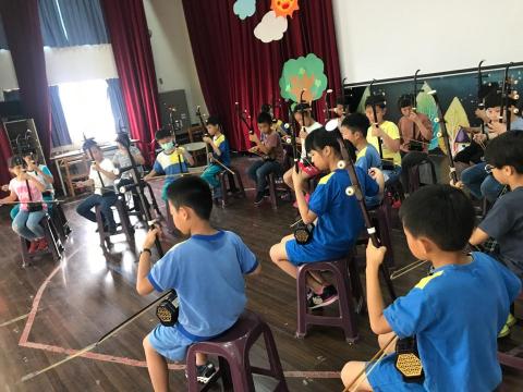 蔡芷瑜 二胡/樂理教學 - 