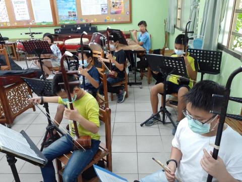 蔡芷瑜 二胡/樂理教學 - 