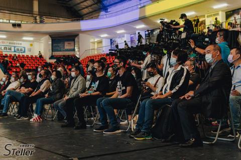 黃竣衍 (Yen) -  黃竣衍 (Yen) -