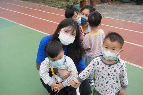 Yurou Zhou - 在花蓮幼兒園的服務和課程教導