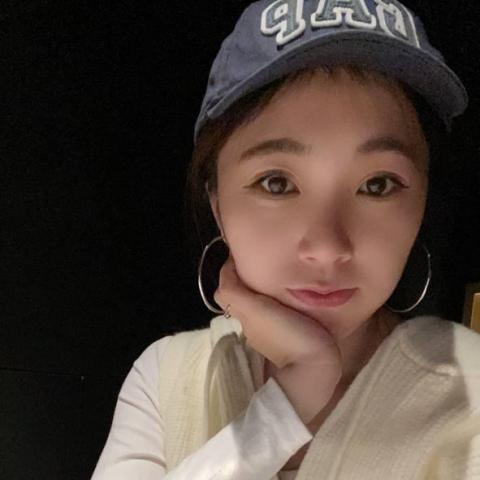 提供2143網拍服務的專家Evy