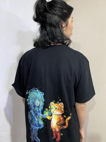 anne lin - 插畫藝術品牌 strange.et   
與電商penker合作 設計服飾