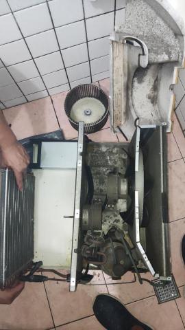 生活的旋綠洗冷氣專家 - 窗型冷氣清洗前 生活的旋綠洗冷氣專家 - 窗型冷氣清洗前