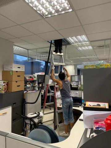 翔仁工程行 - 仁寶大樓吊隱式冷氣保養