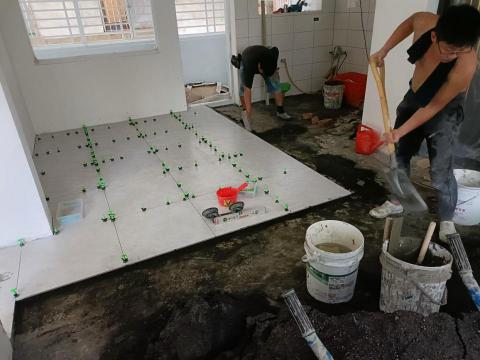 騰達工程 - 60*60地磚施作