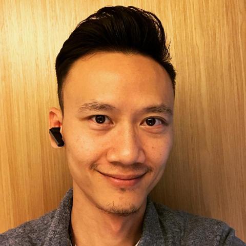 提供商業模式服務的專家楊先生