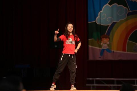 Stacey多元活動公司 - 大會帶動跳