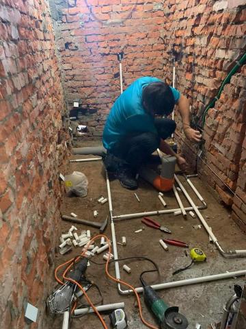 益銘水電 - 廁所翻新冷熱水管配置