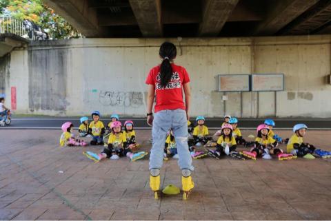 Stacey多元活動公司 - 直排輪教學