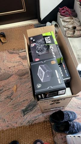 騏銘電腦貿易企業有限公司 - 幫客戶配製遊戲機 騏銘電腦貿易企業有限公司 - 幫客戶配製遊戲機