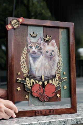 Ai  |  繪製工人 - 寵物紀念畫(搭配檜木老料) Ai  |  繪製工人 - 寵物紀念畫(搭配檜木老料)