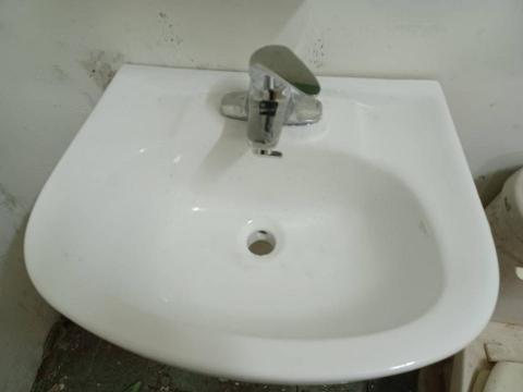 展源機電公司 - 臉盆及水龍頭更換 展源機電公司 - 臉盆及水龍頭更換