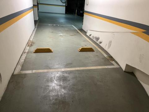 家潔企業社 - 停車位清潔前