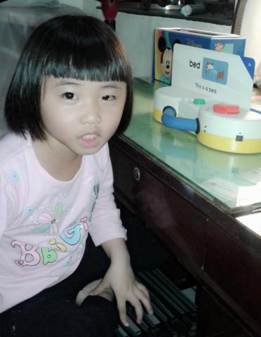 蔡老師 - 最小的家教生-中班-英語發音練習