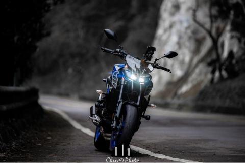 晨影 - 車輛付費外拍