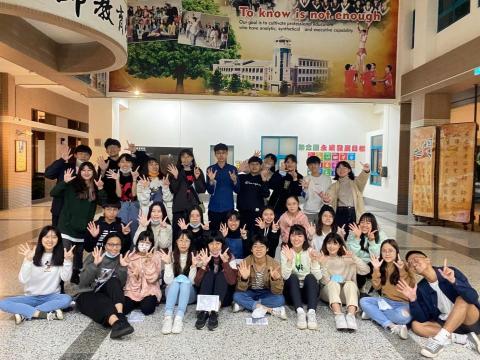 張毓岑 - 各組小老師們