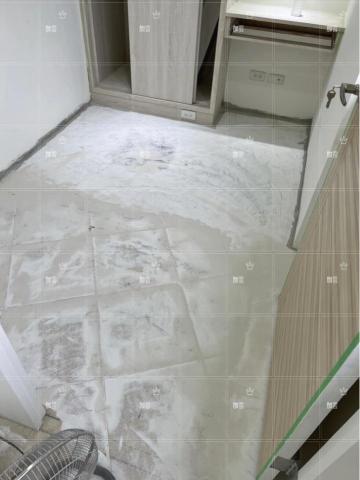 加雲塑膠地板工程 - 全面批土