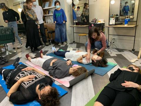 Brigitte唱.心.戲 - 指導腹式呼吸，提升說話能量