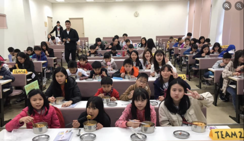 Phoebe  - 寒假英語育樂營