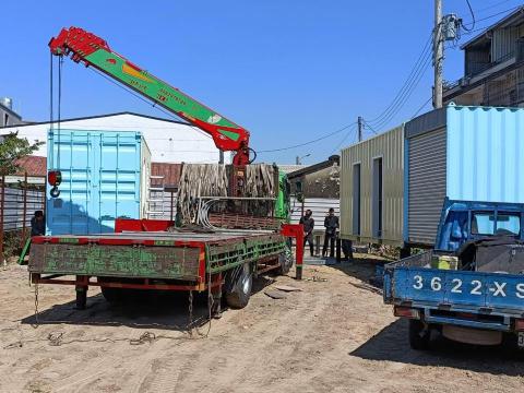 騰達工程 - 吊掛貨櫃