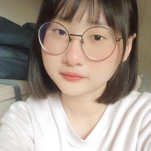 提供簽名印章服務的專家曾茜渝