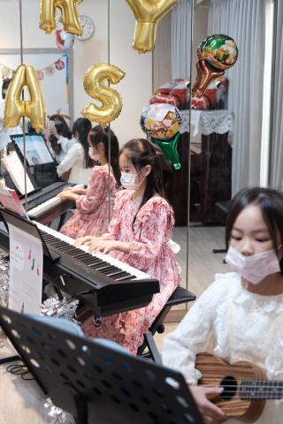 𝙁𝙚𝙞 -  𝙁𝙚𝙞 -