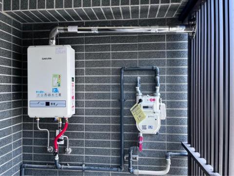 蒼琥水電工作室 - 