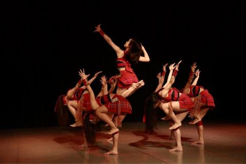 曾睫嵐 - 少數民族舞蹈作品《佤靈祭》獲TDF第二名