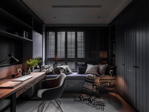 沙立(實木百葉窗產品規劃師) - 100℅實木百葉窗