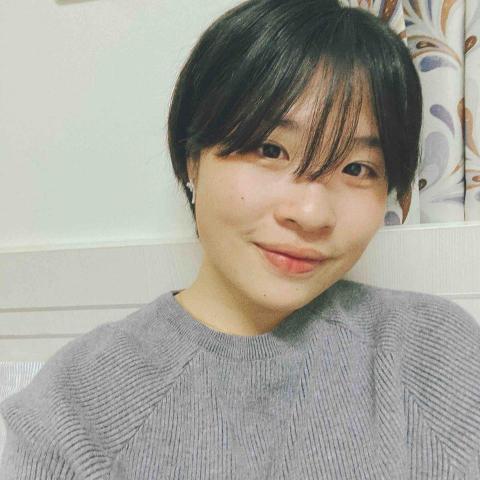 提供多少錢西文服務的專家黃怡婷