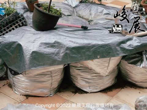 峻展工程行 - 業主花圃的泥土搬運清運 峻展工程行 - 業主花圃的泥土搬運清運