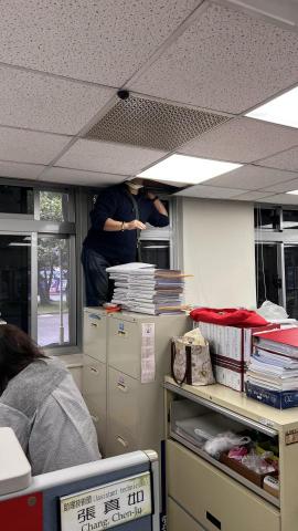 謝酸酸 - 擺放鼠板、孔洞找尋 謝酸酸 - 擺放鼠板、孔洞找尋