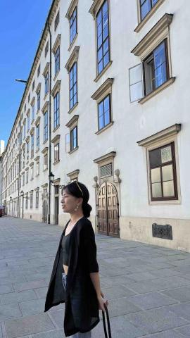 提供配音服務的專家佐安